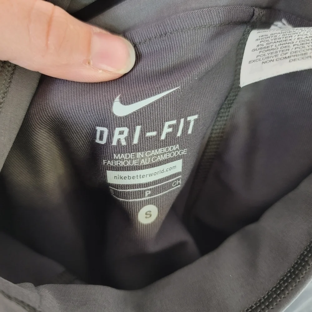 NIKE GRAY PULL ON MINI SKORT, SZ SMALL